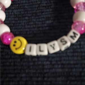 Personalized Kids Beaded Bracelet with Yellow Smile Charm - Pink & White